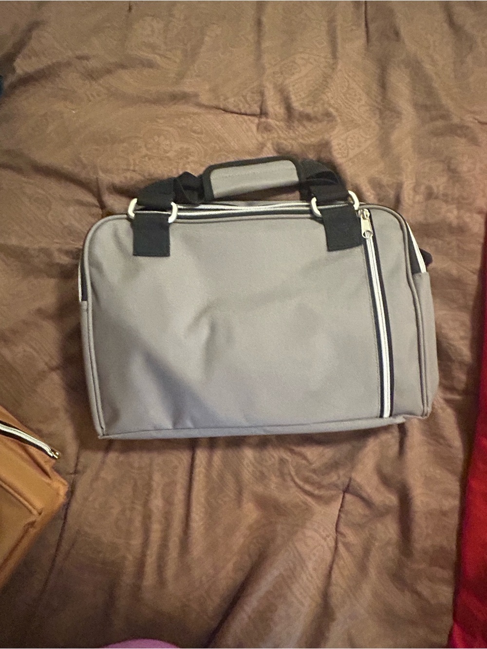 Kuni 4-in-1 Travel Bag - Picture 7 of 7